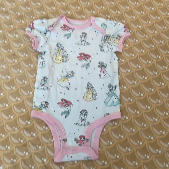 Set of 3 Disney Princess Onesies - Picture 4 of 4